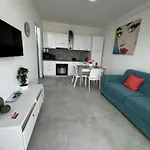 Marzagem - Casa Nuova Con Piscine Сasa de vacaciones