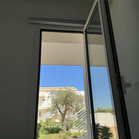 Marzagem - Casa Nuova Con Piscine 別荘