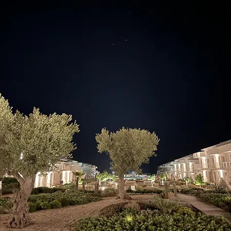 Marzagem - Casa Nuova Con Piscine 別荘